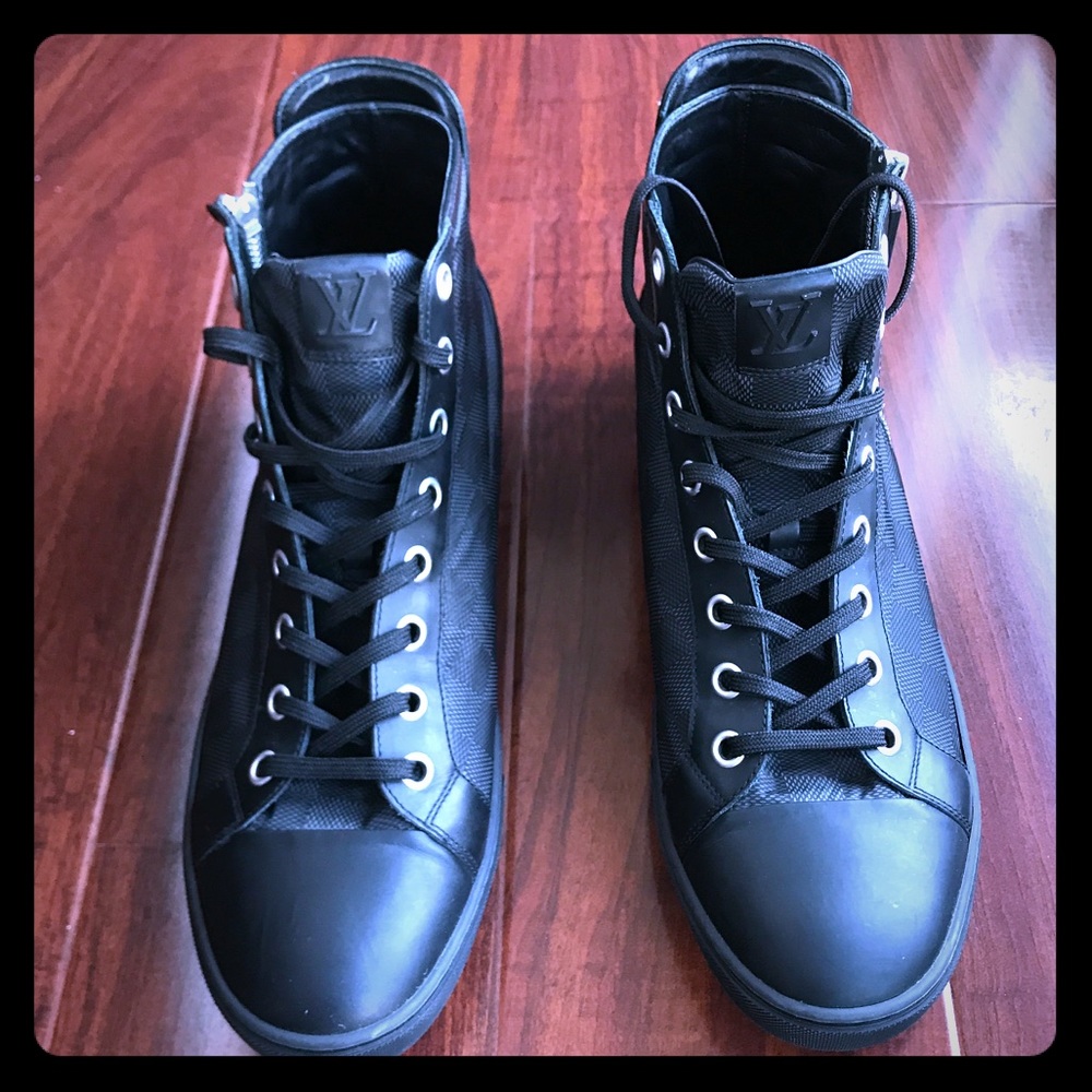 Louis Vuitton offshore sneaker boots in black